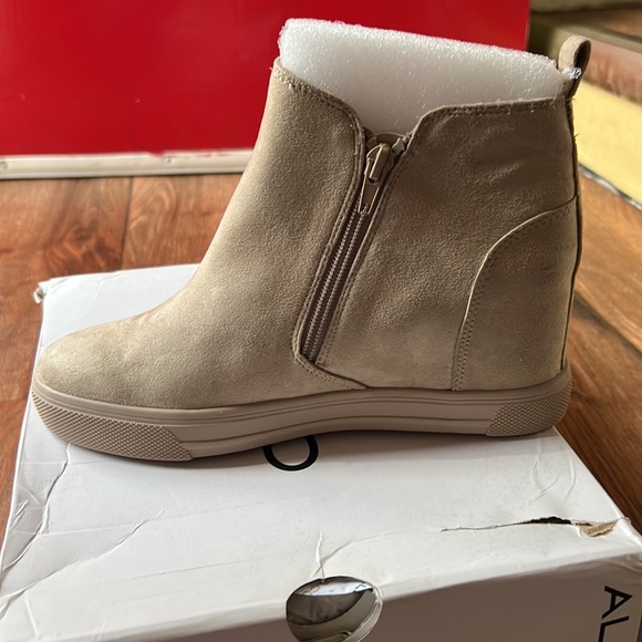 New never worn - Picture 4 of 4